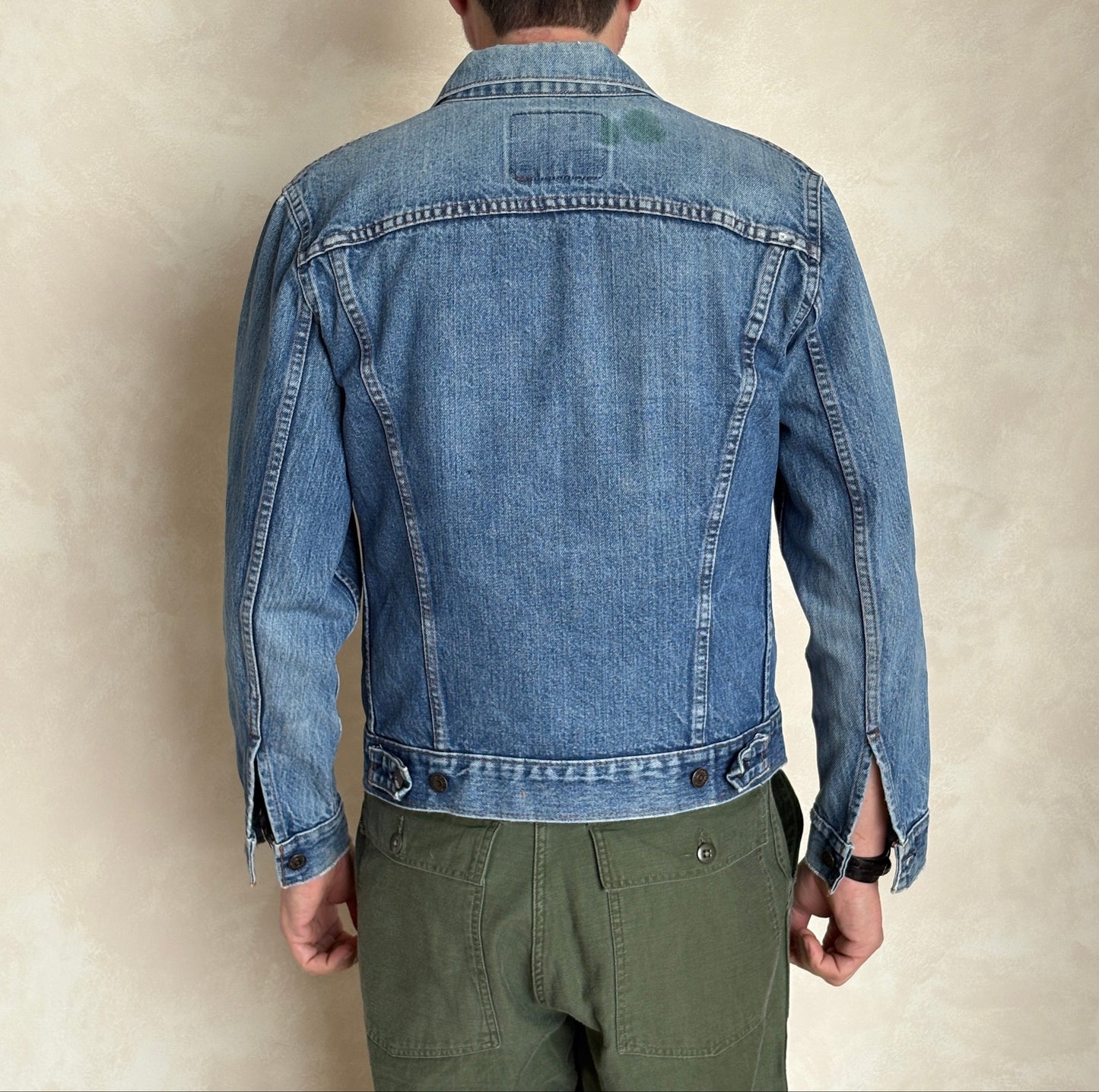 Vintage 80s Levi’s Type III Denim Trucker Jacket |Made in Canada | Size 38US /48EU