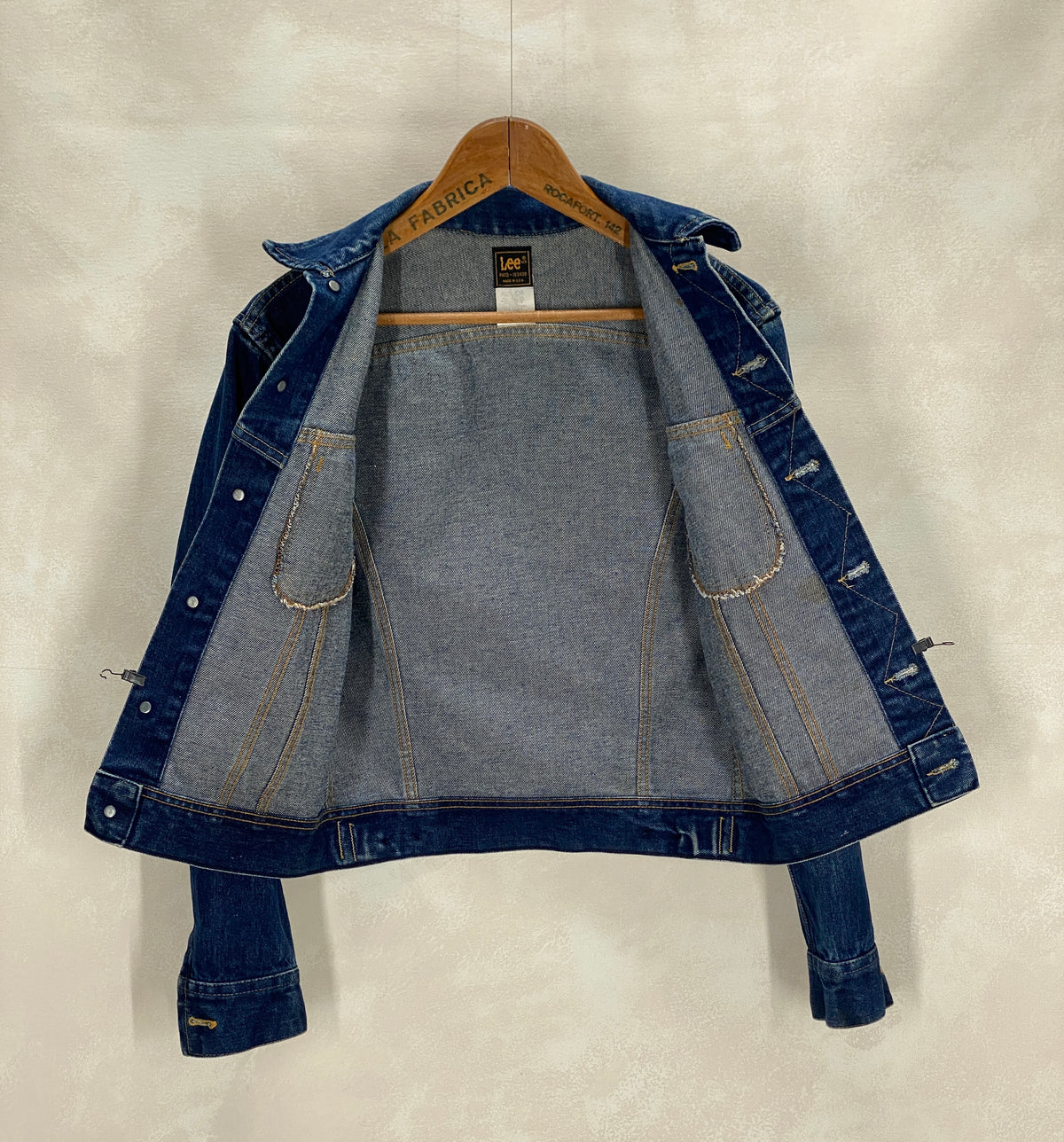 Size 36US / 46EU .Vintage 80s Lee Denim Shirt – 2 Pockets, Made in USA, Classic Workwear-AJ357 Studio