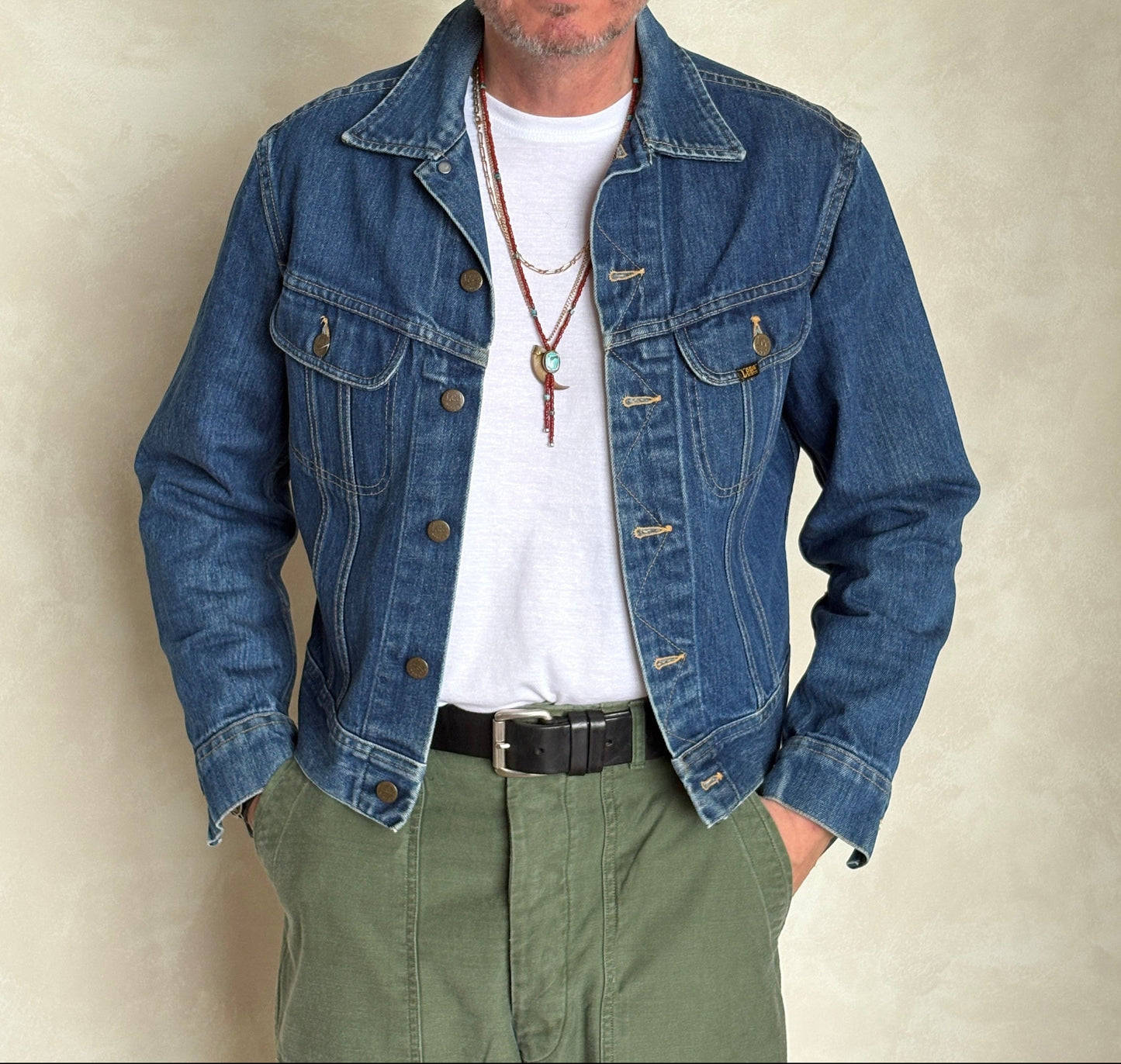 Size 40S / 50EU. Authentic 1980s Lee Denim Jacket – Made in USA – Two Chest Pockets