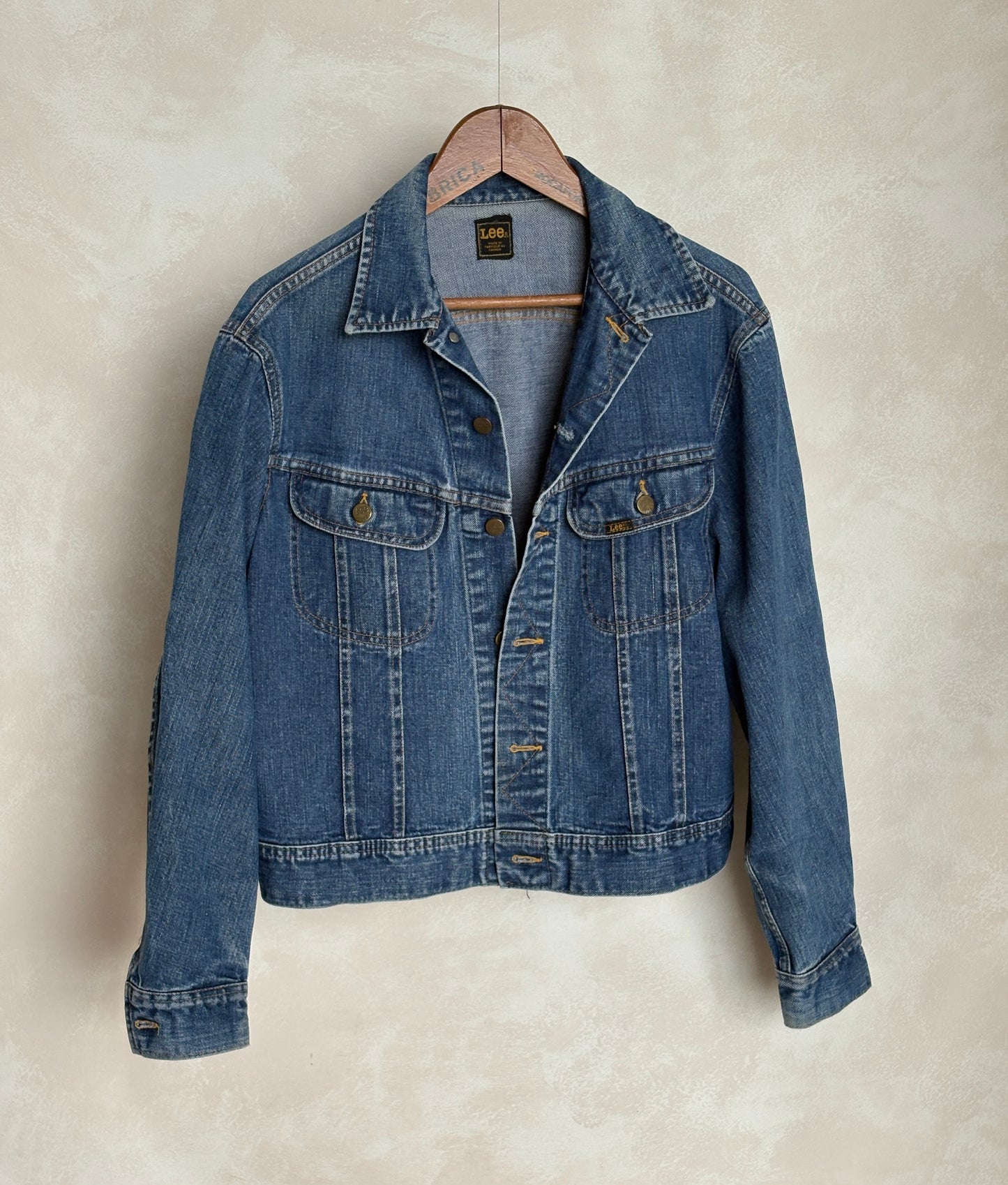 Vintage 80s Lee  Denim Jacket | 2 Pockets | Made in Canada | Size 40US / 50EU