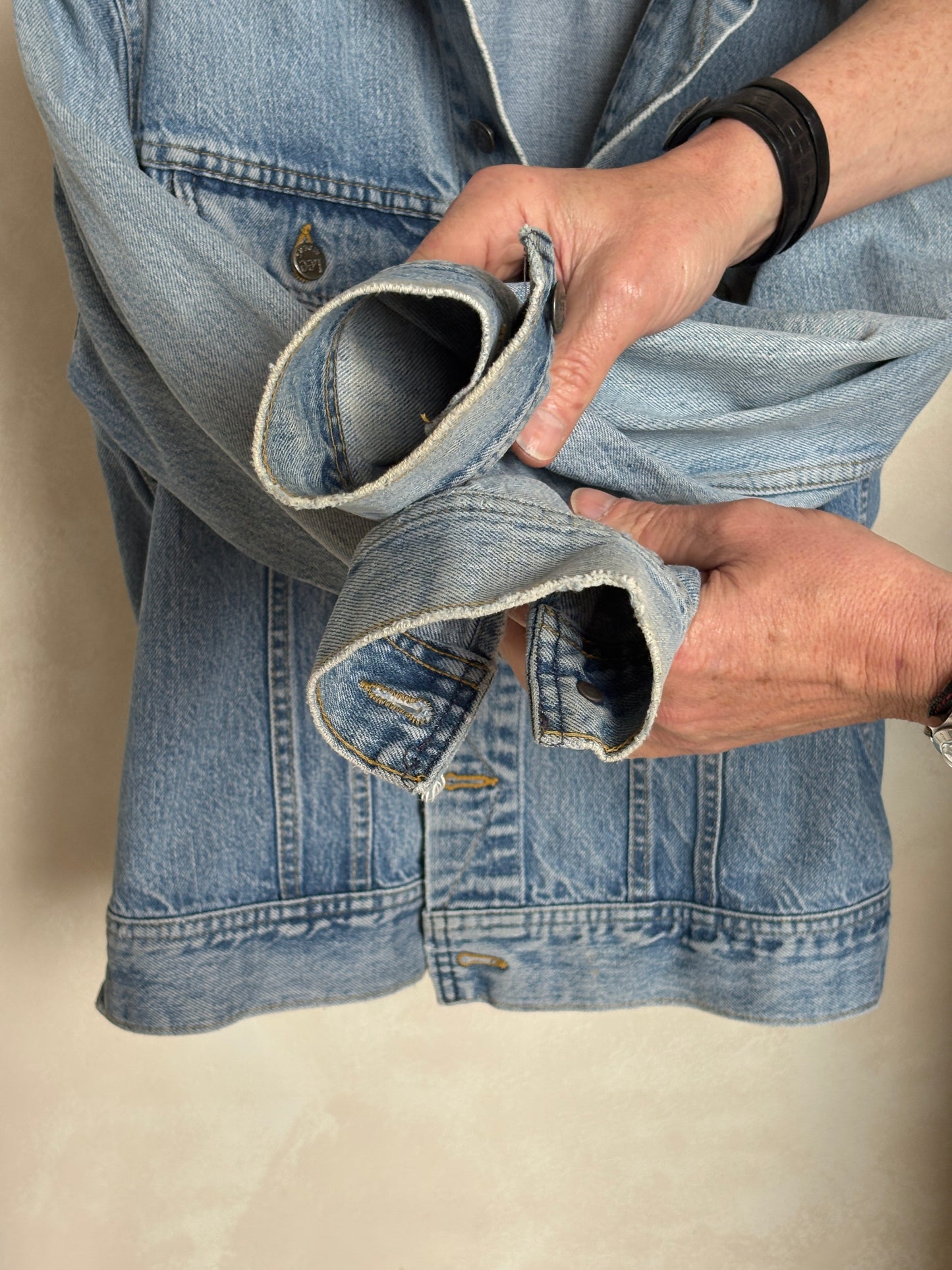 Vintage 80s Lee  Denim Jacket | 2 Pockets | Made in Canada | Size 42US / 52EU