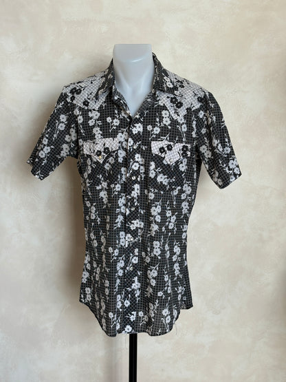 Size M. Authentic 70’s Ely Plain Western Shirt — Vintage Print-AJ357 Studio