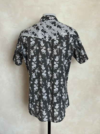 Size M. Authentic 70’s Ely Plain Western Shirt — Vintage Print-AJ357 Studio