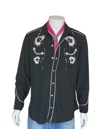 Size Med/Large. Vintage 70s embroidered H Bar C western shirt-AJ357 Studio