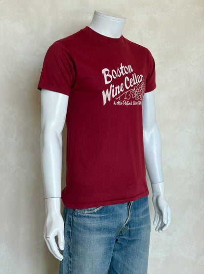Vintage Boston Wine Cellar T-Shirt North Dayton Ohio Grapes Graphic Tee – Size M-AJ357 Studio