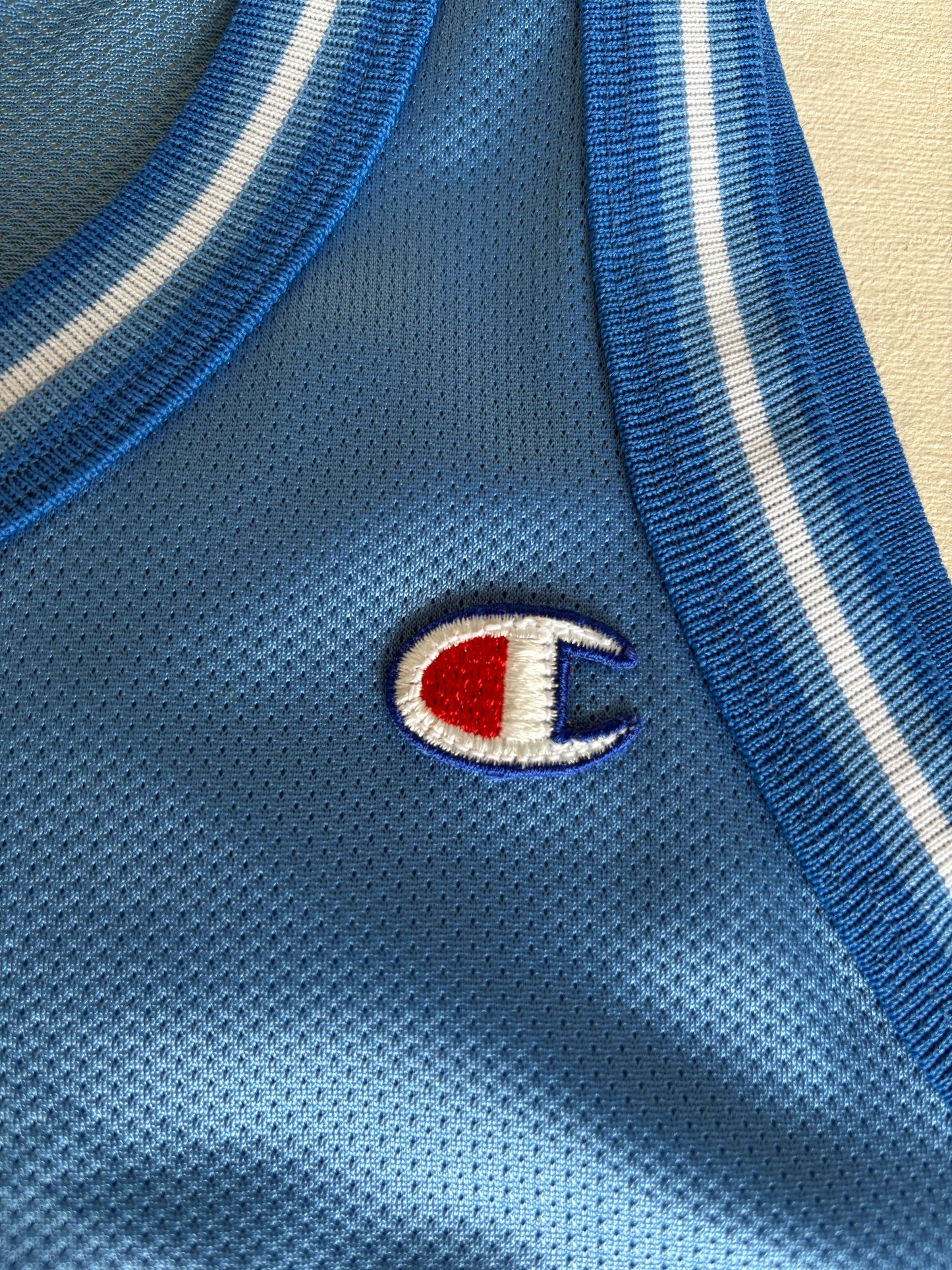 Champion North Carolina Tar Heels UNC Jersey Size 40 Carolina Blue Mesh 90s NCAA USA