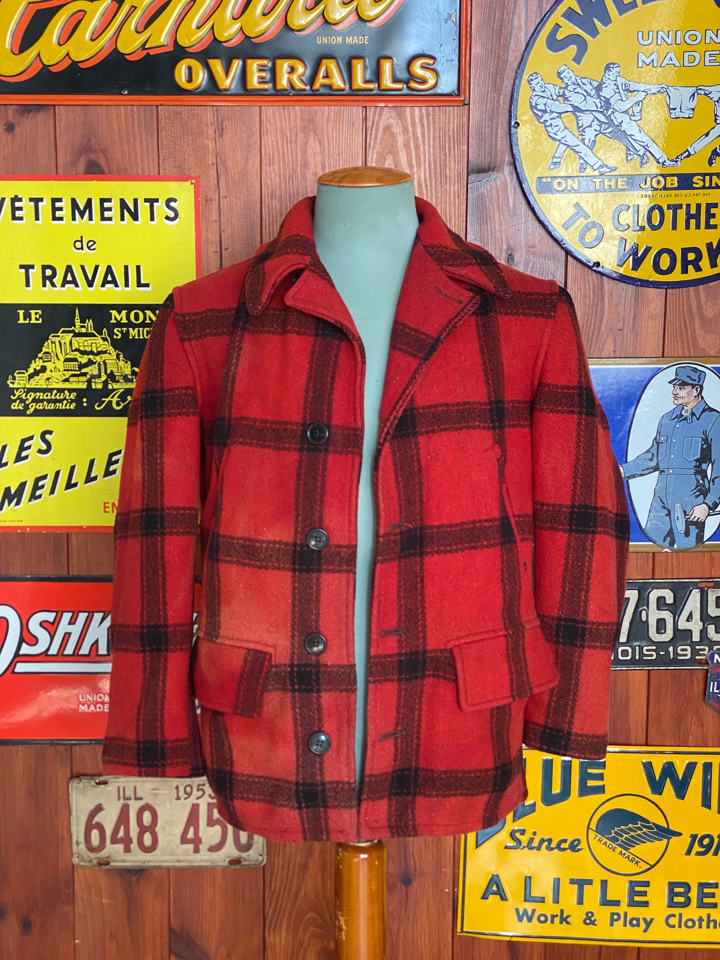 Vintage 1950s plaid wool hunting jacket made in USA, size small.