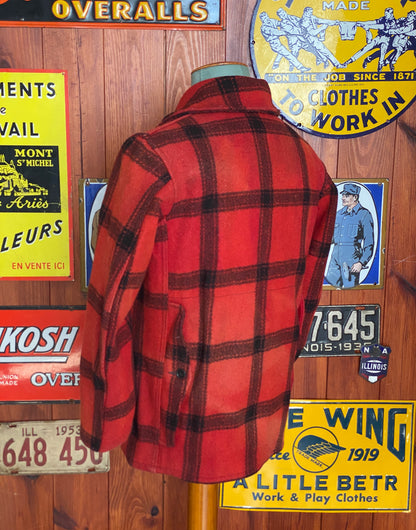 Size Small. Vintage 50s plaid wool hunting jacket Made in USA-AJ357 Studio