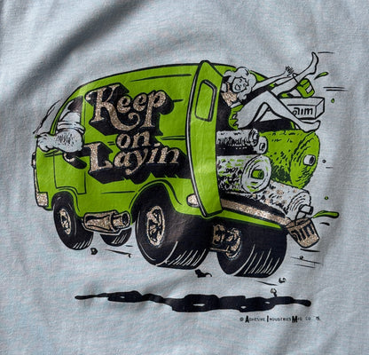 Vintage 1978 ‘Keep on Layin’ tee – wild 70s van graphic with cheeky carpet installer humor. Small-AJ357 Studio