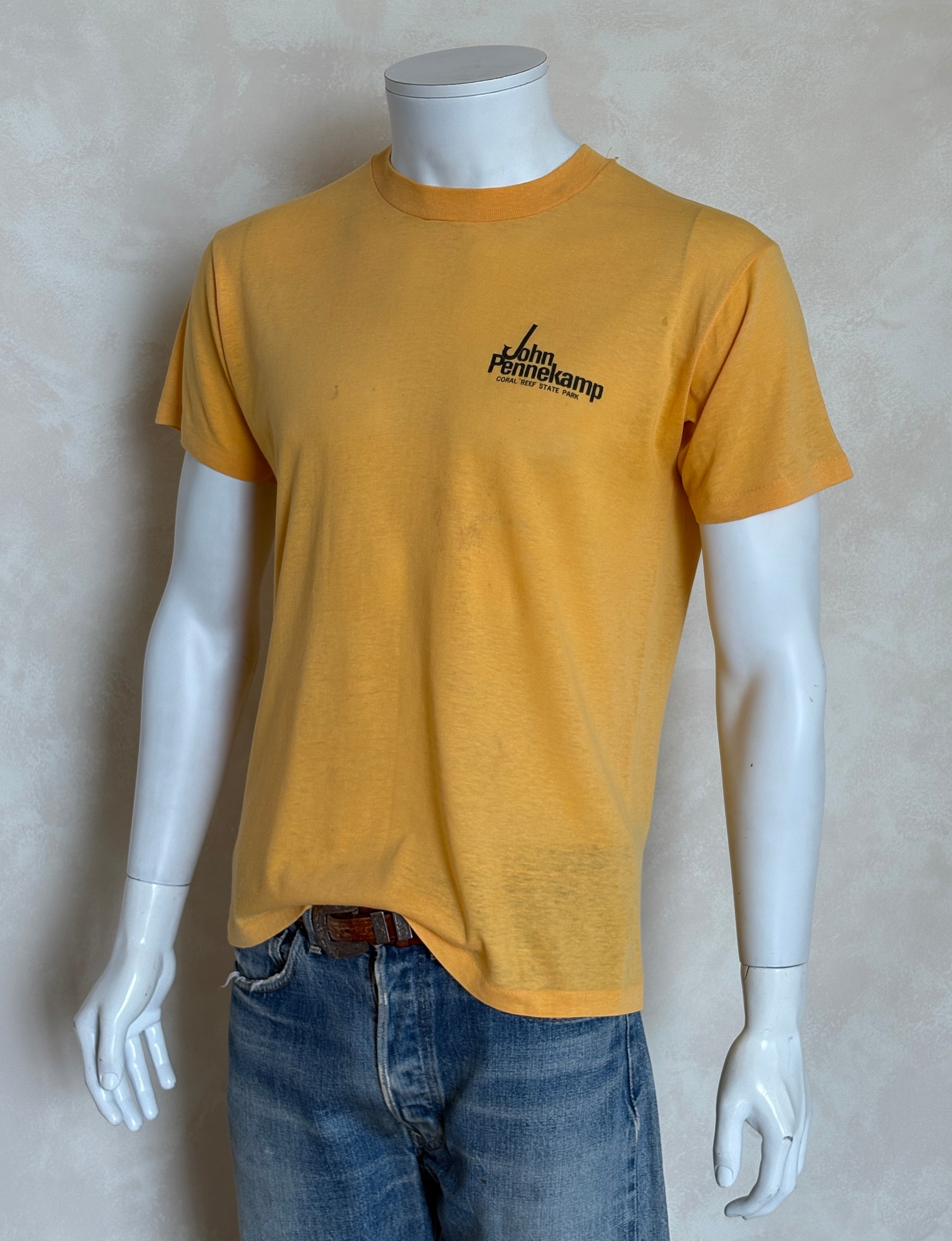 Vintage 1979 French Reef t-shirt with scuba diving graphic and tropical retro style, size large