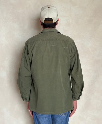 Med Reg. Authentic 1970 US Army Vintage Vietnam jungle jacket.