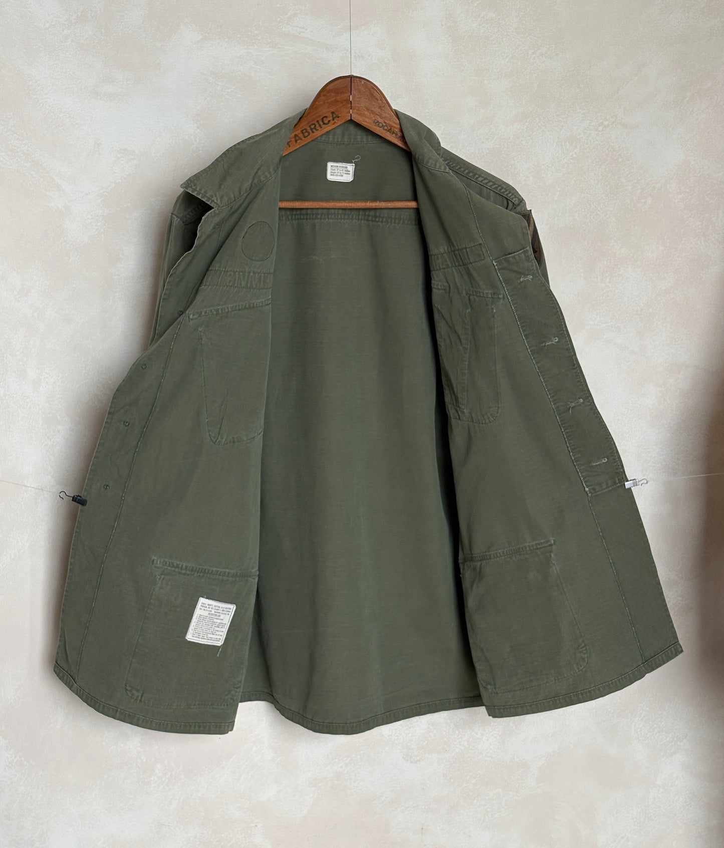 Med Reg. Authentic 1970 US Army Vintage Vietnam jungle jacket.