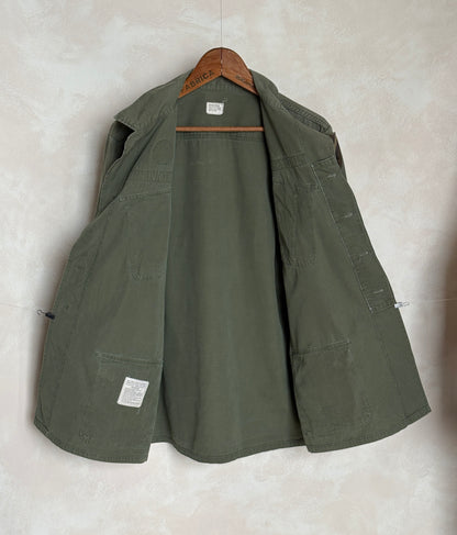 Med Reg. Authentic 1970 US Army Vintage Vietnam jungle jacket.