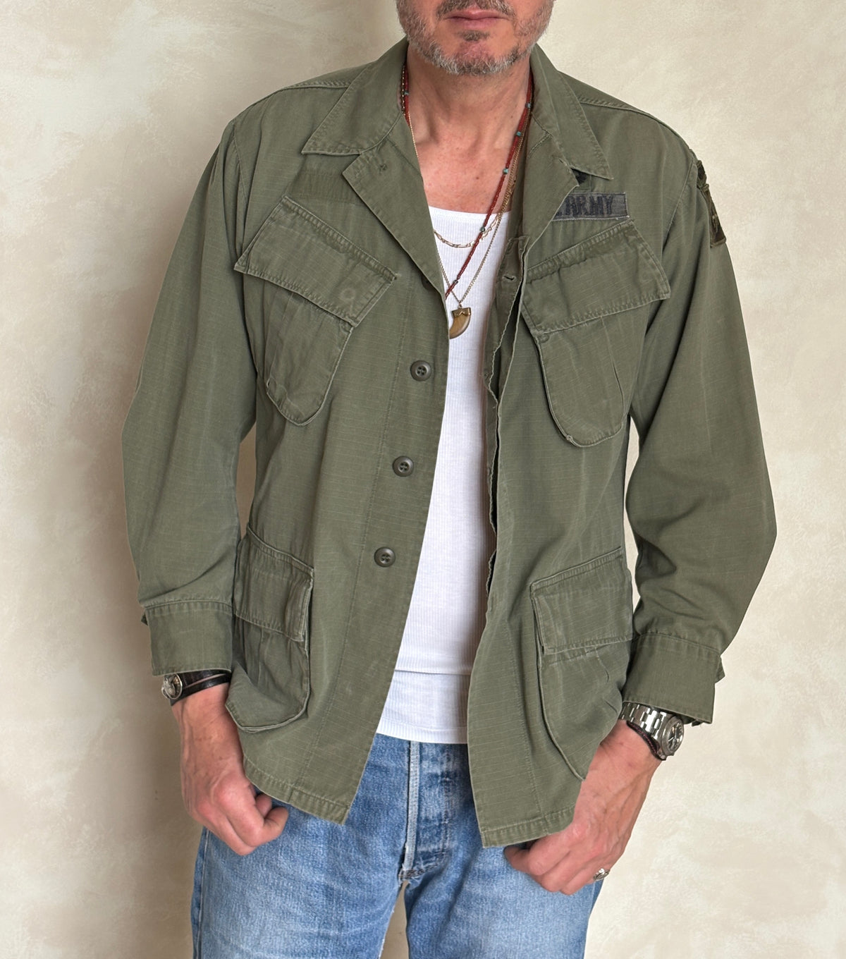 Small Short. Authentic 1970 US Army Vintage Vietnam jungle jacket.-AJ357 Studio