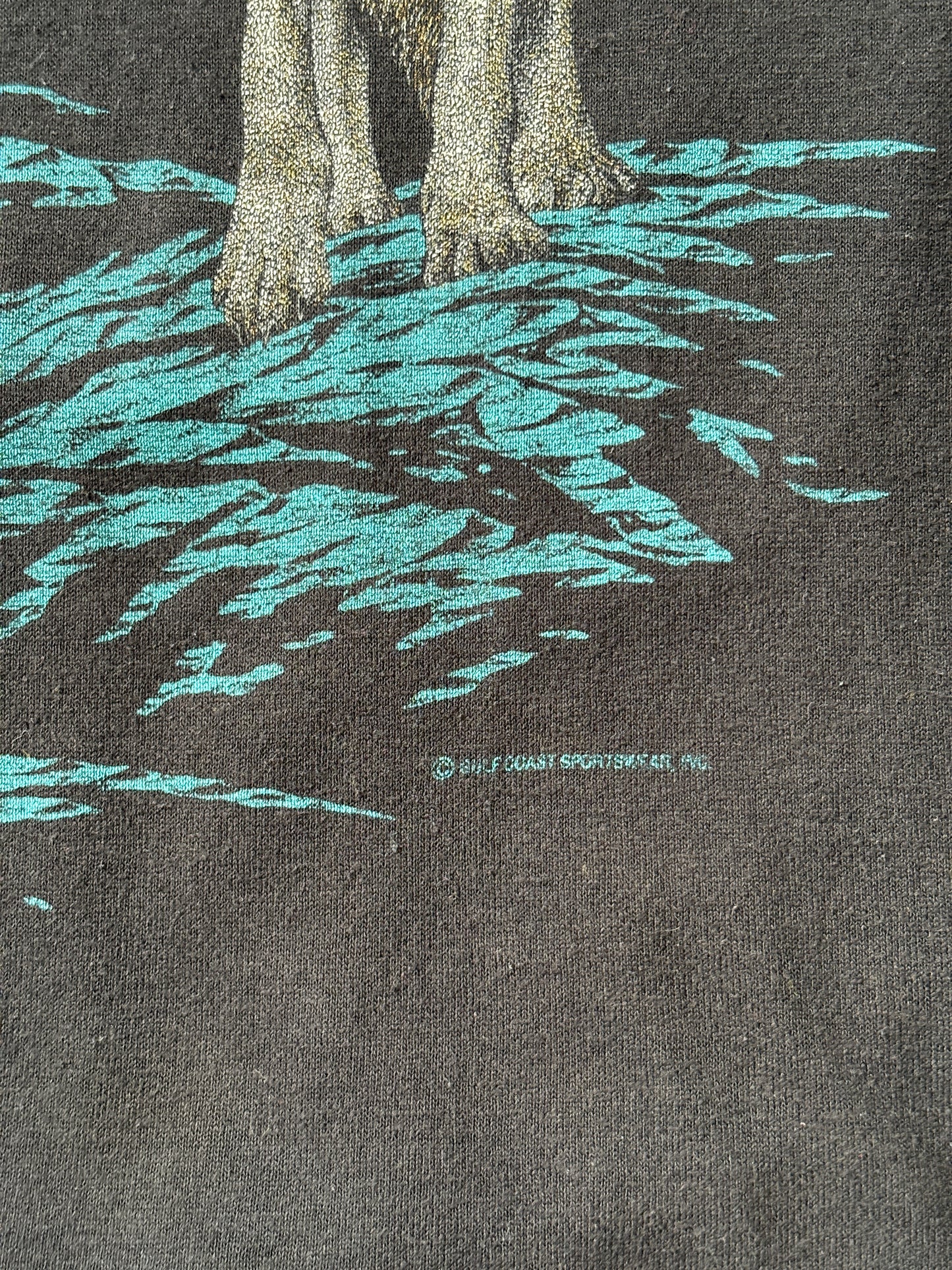 Vintage 1990s wolf t-shirt featuring full moon and forest nature scene, size small