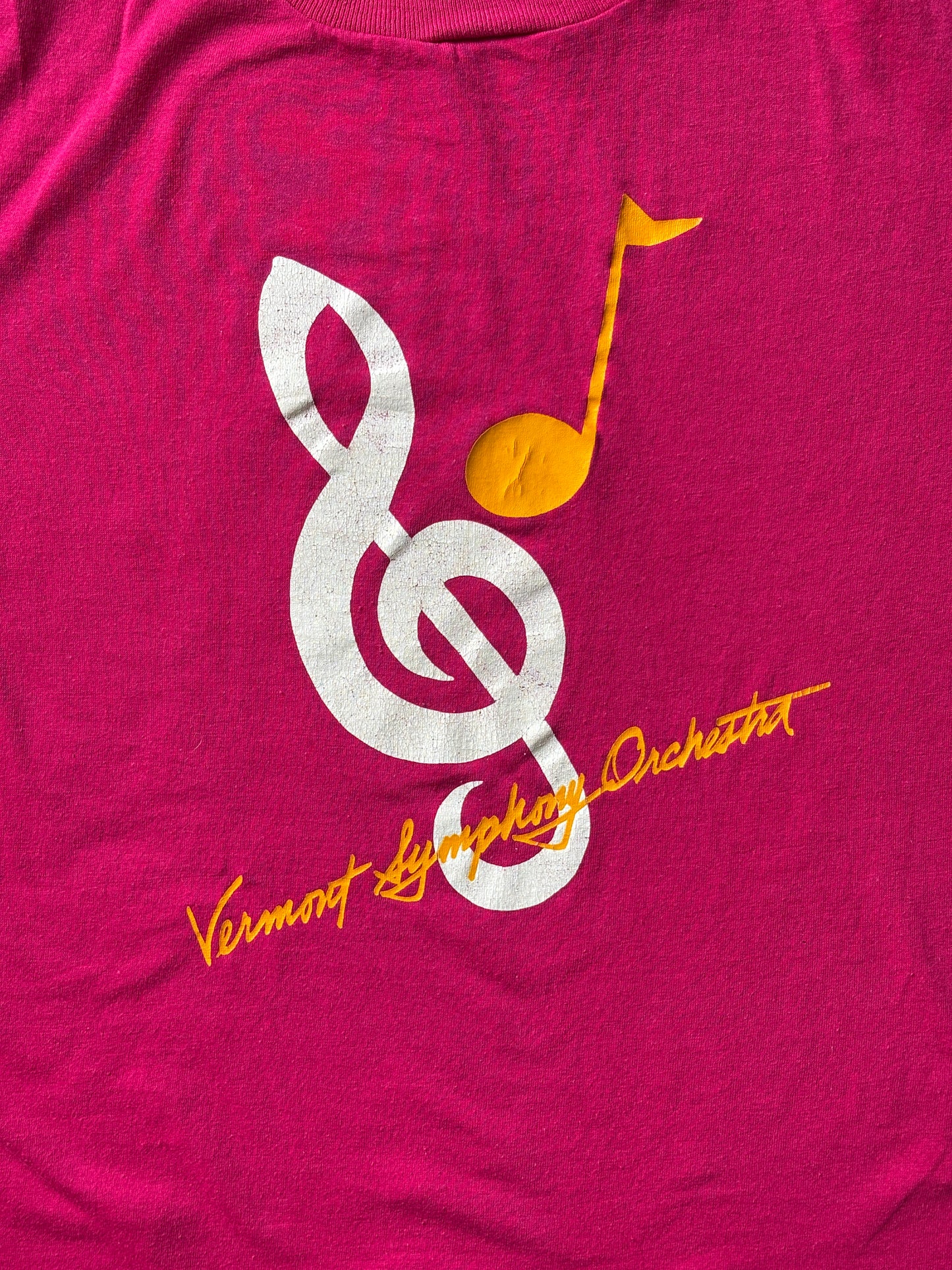 Vintage Vermont Symphony Orchestra T-Shirt – Fuchsia Pink, 80s Music Logo, Rare and Original-Large - USA Vintage Bcn