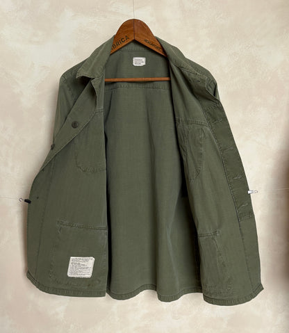 Med Reg. Authentic Third Pattern 1968 US Army Vintage Vietnam jungle jacket.