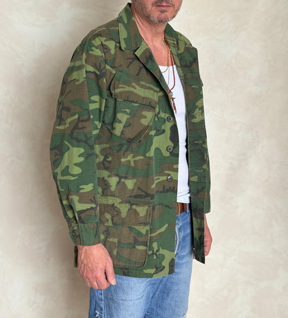 Small Reg. Authentic Third Pattern 1968 ERDL Camouflage Jungle Jacket | Vietnam War Era