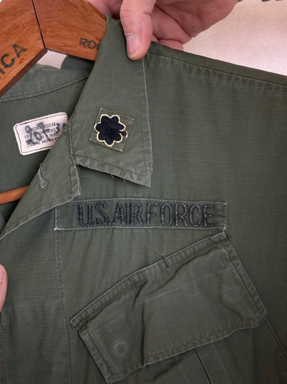 Med Reg. Authentic 1968 U.S Air Force Vintage Vietnam jungle jacket.