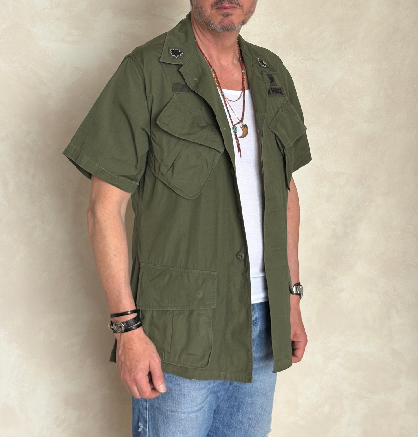 Small Reg. Authentic Third Pattern 1966 US Army Vintage Vietnam jungle jacket.