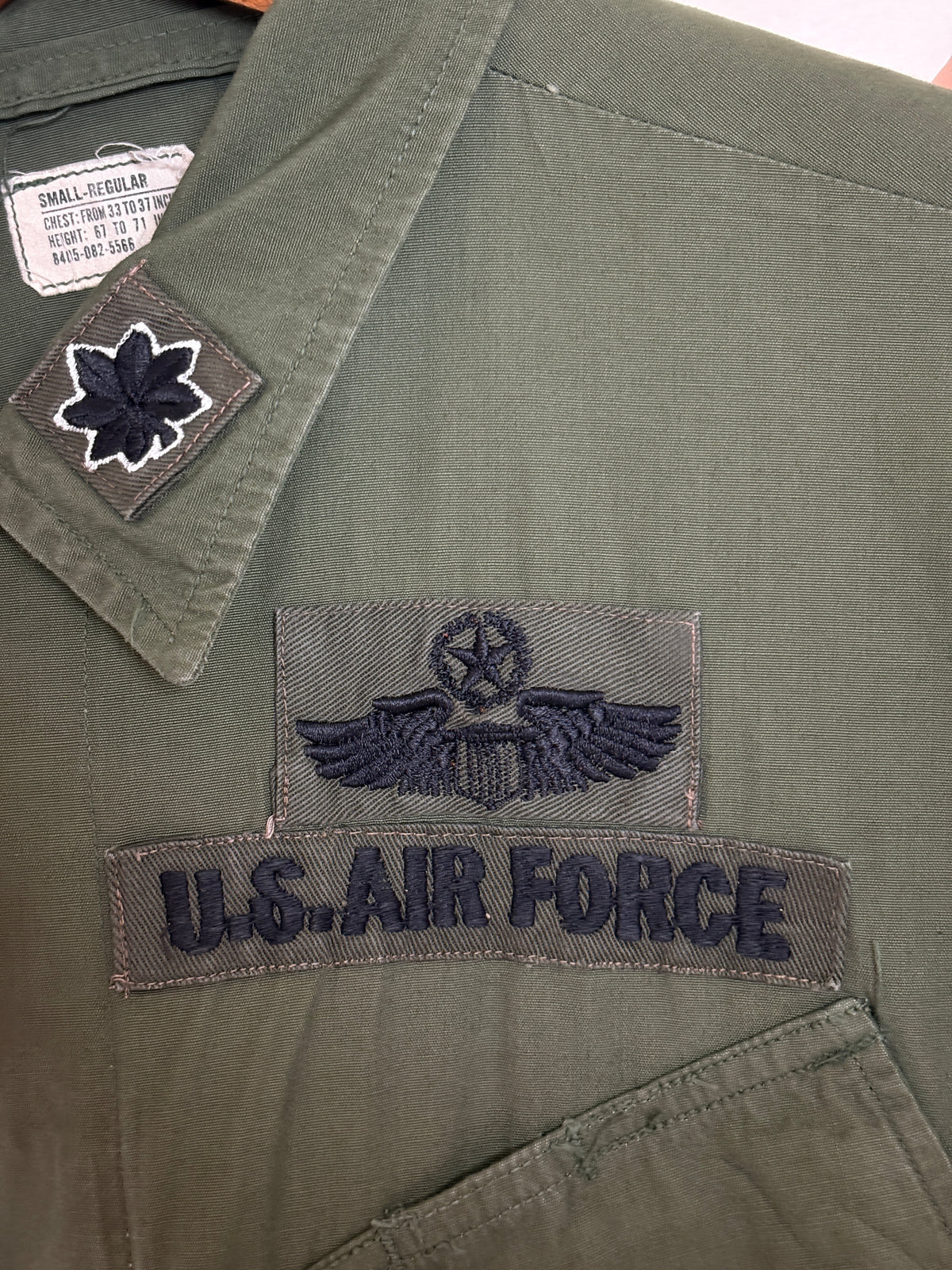 Small Reg. Authentic Third Pattern 1966 US Army Vintage Vietnam jungle jacket.