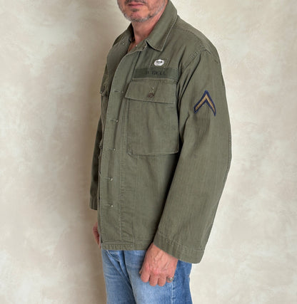 Med/L .Vintage WW2 US Army 2nd Pattern HBT 13 Stars Button Combat Shirt/Jacket