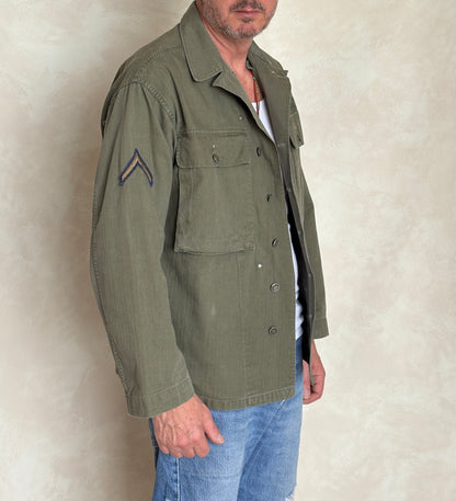 Med/L .Vintage WW2 US Army 2nd Pattern HBT 13 Stars Button Combat Shirt/Jacket