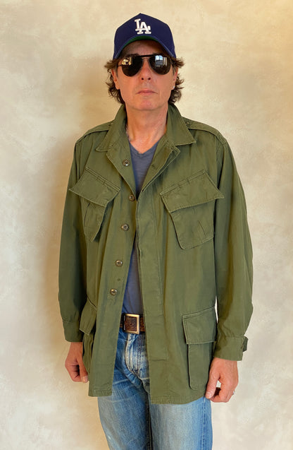 Med reg. Authentic 1966 2nd Pattern US Army Vintage tropical Vietnam jungle jacket.-AJ357 Studio