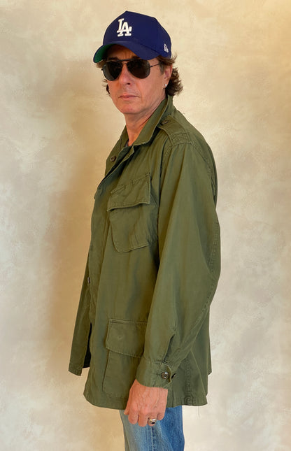 Med reg. Authentic 1966 2nd Pattern US Army Vintage tropical Vietnam jungle jacket.-AJ357 Studio