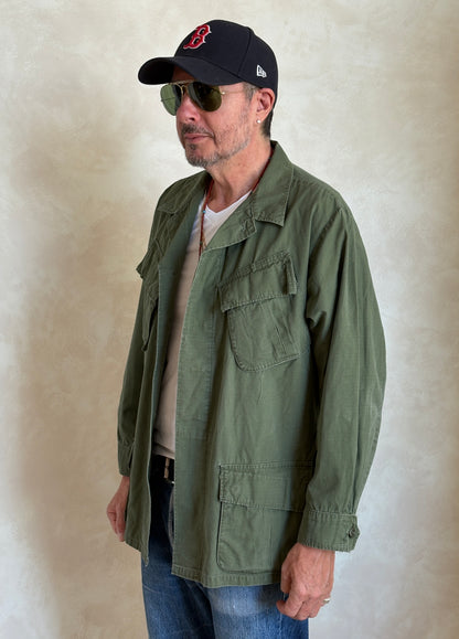 Med Reg. Authentic 1968 U.S. Army OG-107 Jungle Jacket – Vintage Military-AJ357 Studio
