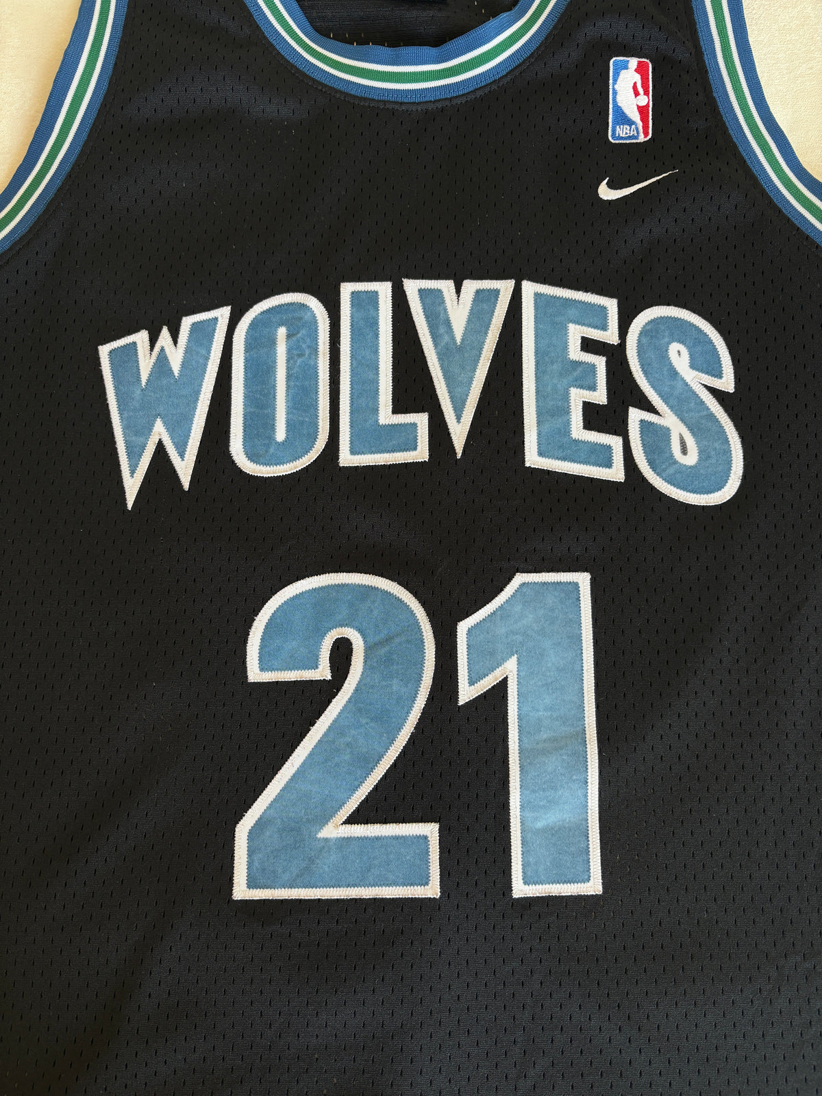 Nike Minnesota Timberwolves Kevin Garnett No. 21 Jersey Size L Black Mesh 1995 NBA Vintage