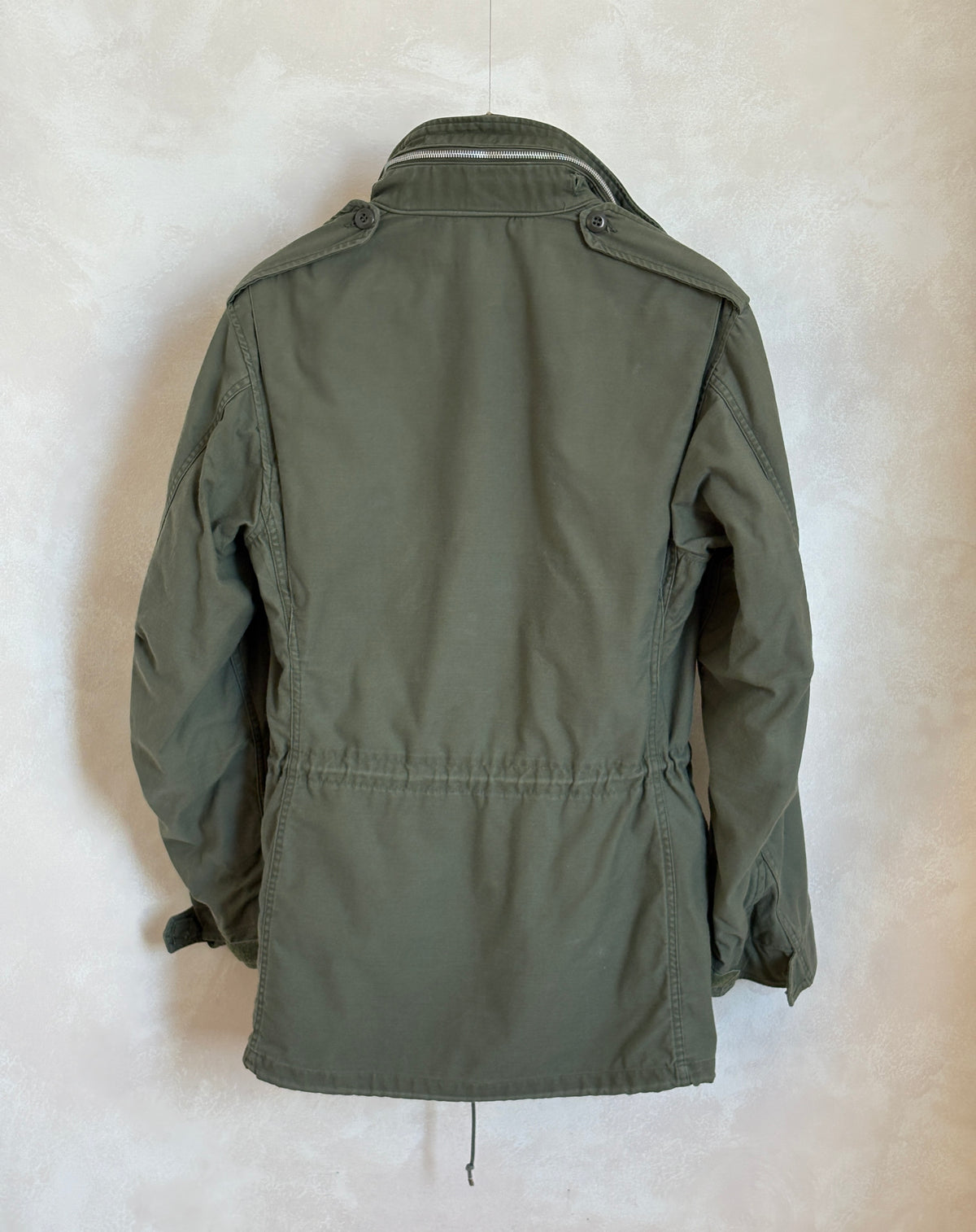Small Long. Authentic Alpha Industries 1969 US Army M-65 Field Jacket – OG-107 – Vintage Military Issue-AJ357 Studio