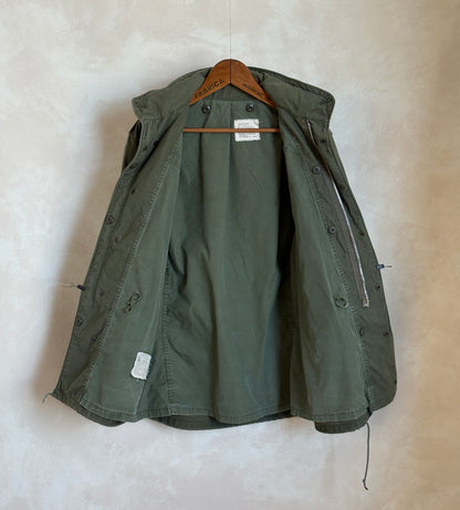 Small Long. Authentic Alpha Industries 1969 US Army M-65 Field Jacket – OG-107 – Vintage Military Issue-AJ357 Studio