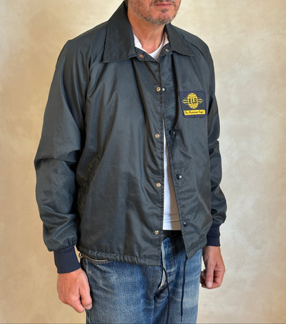 Size Med. Vintage 80s windbreaker. Made in USA-AJ357 Studio