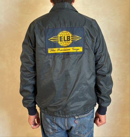 Size Med. Vintage 80s windbreaker. Made in USA-AJ357 Studio