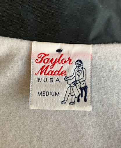 Size Med. Vintage 80s windbreaker. Made in USA-AJ357 Studio