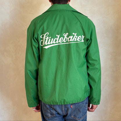 Size Med. Vintage 80s Green windbreaker Made in USA-AJ357 Studio