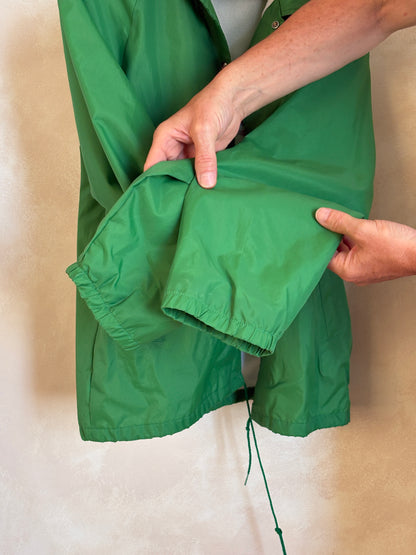 Size Med. Vintage 80s Green windbreaker Made in USA-AJ357 Studio