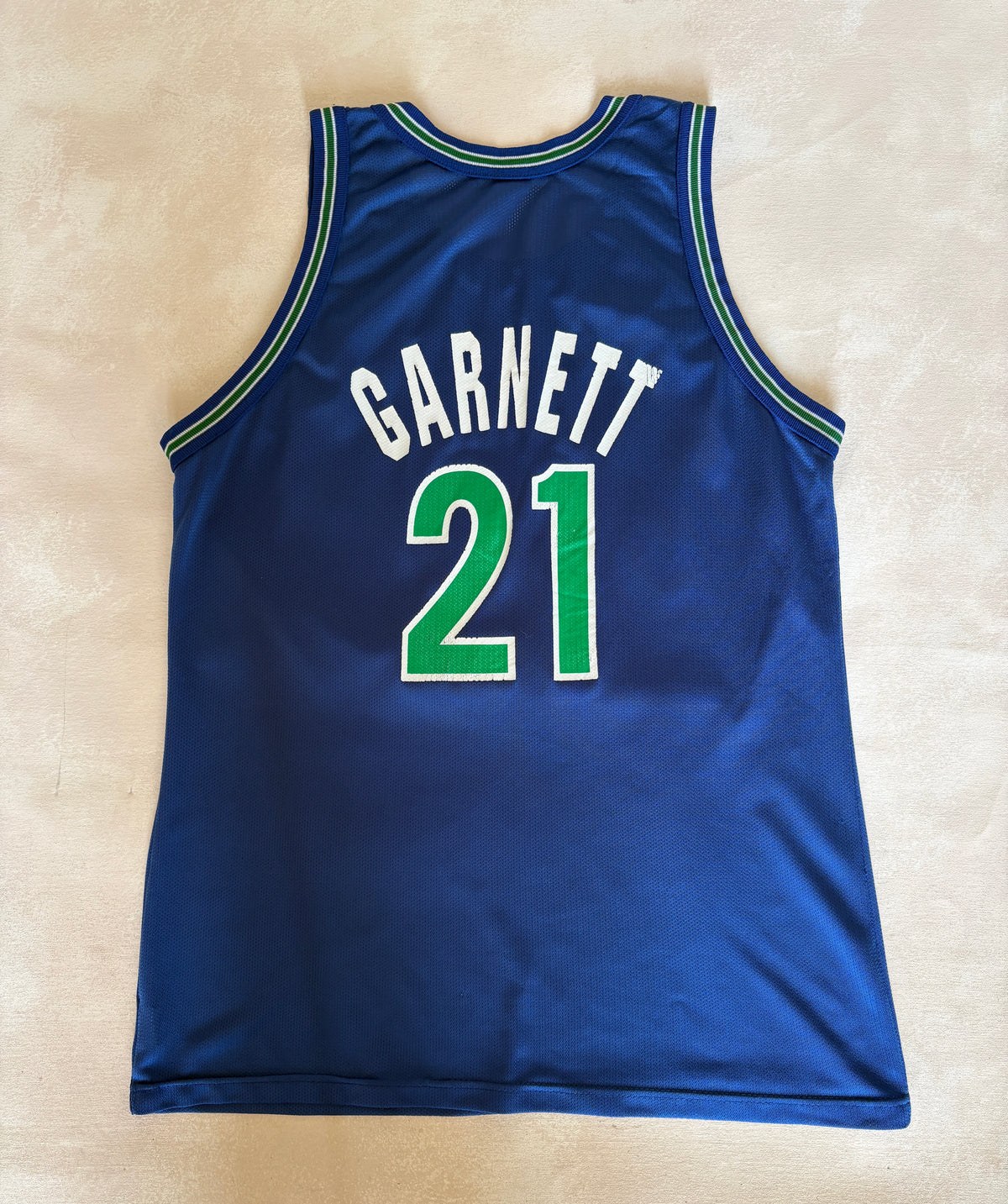 Medium .Champion NBA Jersey #21 Garnett . Dallas
