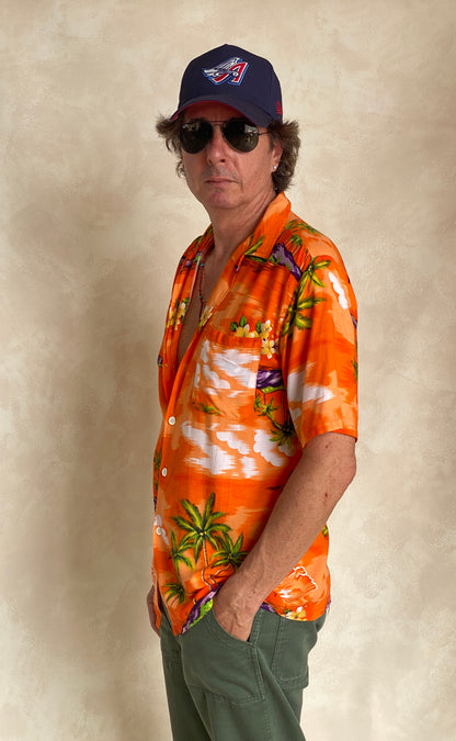 Size Small. Vintage 90s Hawaiian shirt-AJ357 Studio