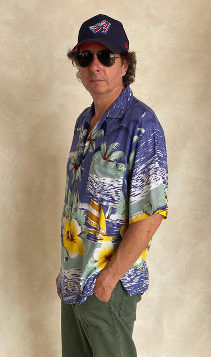 Size Large. Vintage 90s Hawaiian shirt-AJ357 Studio