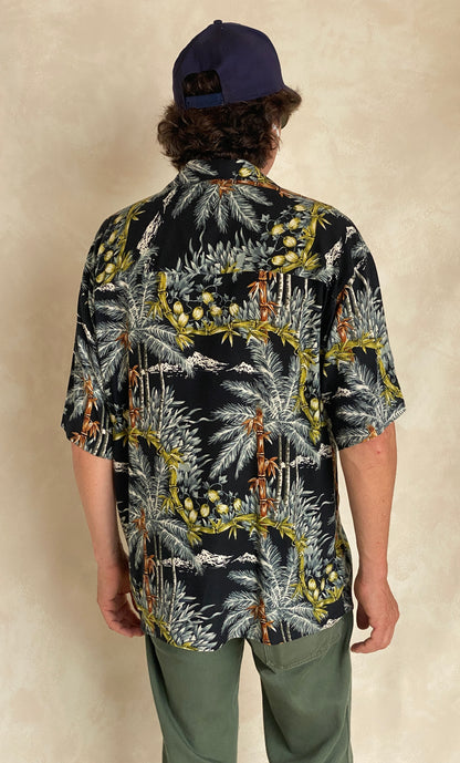 Size Small. Vintage 90s Hawaiian shirt-AJ357 Studio