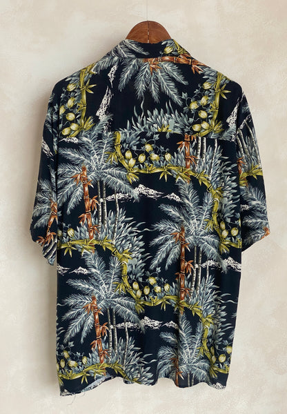 Size Small. Vintage 90s Hawaiian shirt-AJ357 Studio