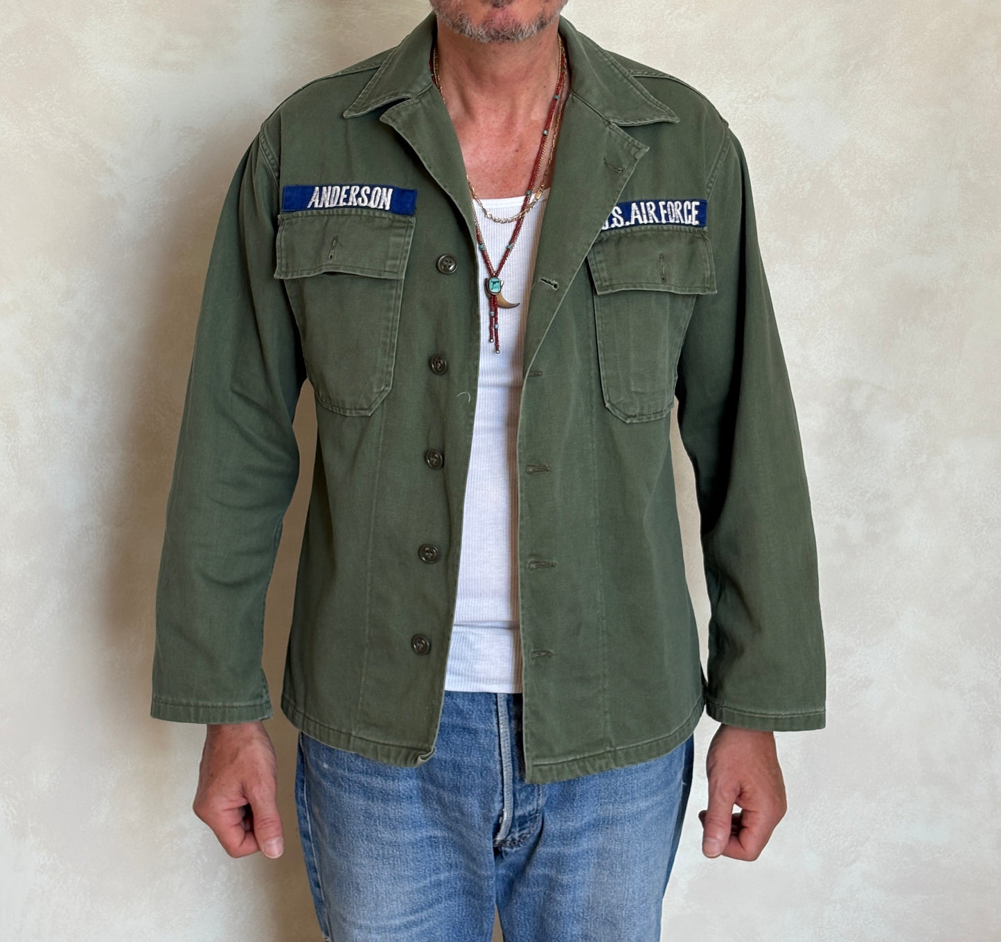 Med. Authentic 60s Vintage U.S. Army 1st Infantry Division OG-107 Utility Shirt