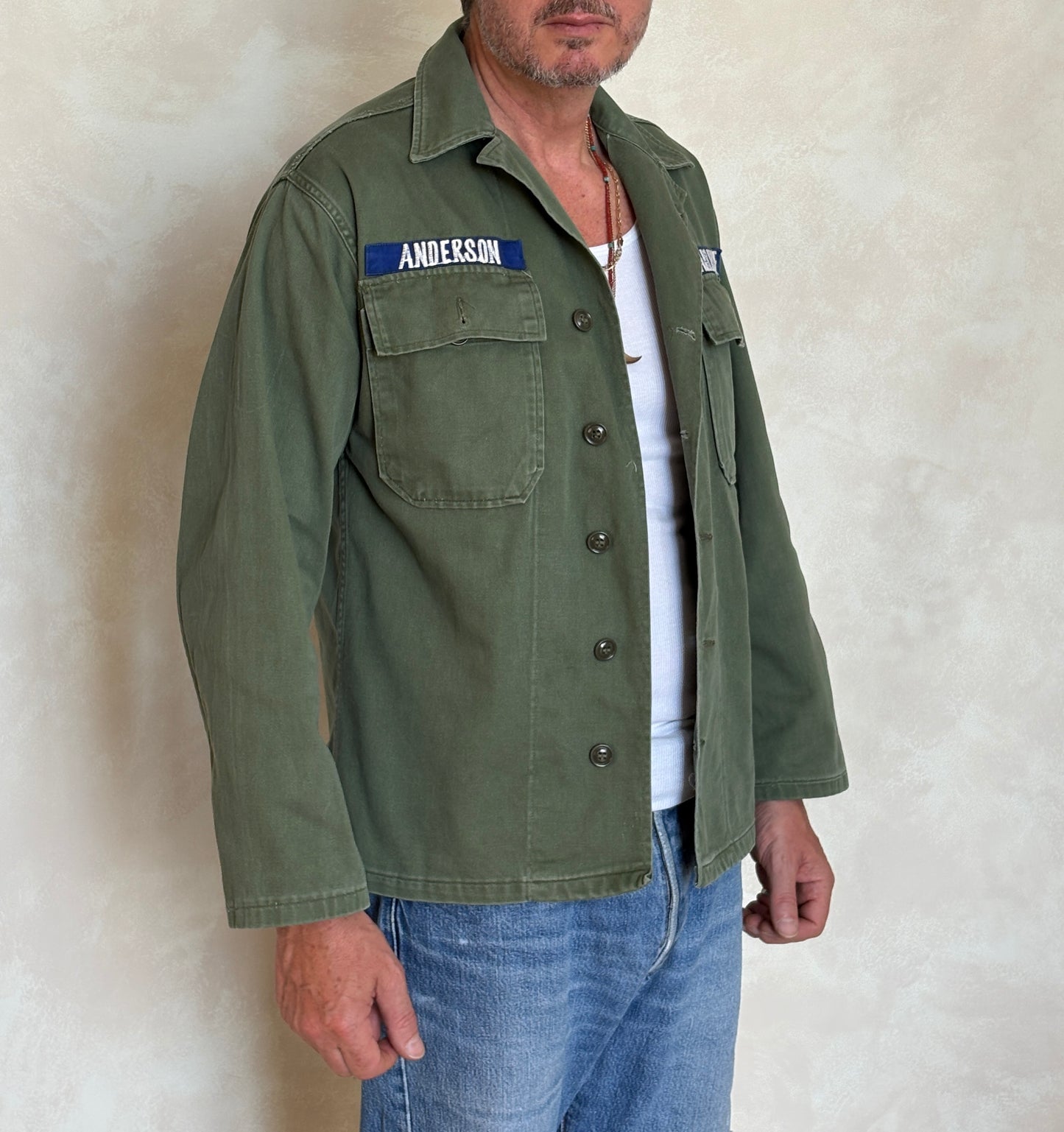 Med. Authentic 60s Vintage U.S. Army 1st Infantry Division OG-107 Utility Shirt