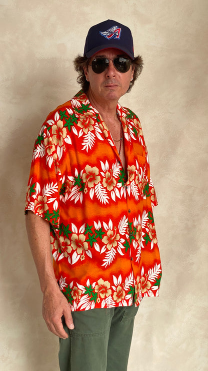 Size Large. Vintage 90s Hawaiian shirt-AJ357 Studio