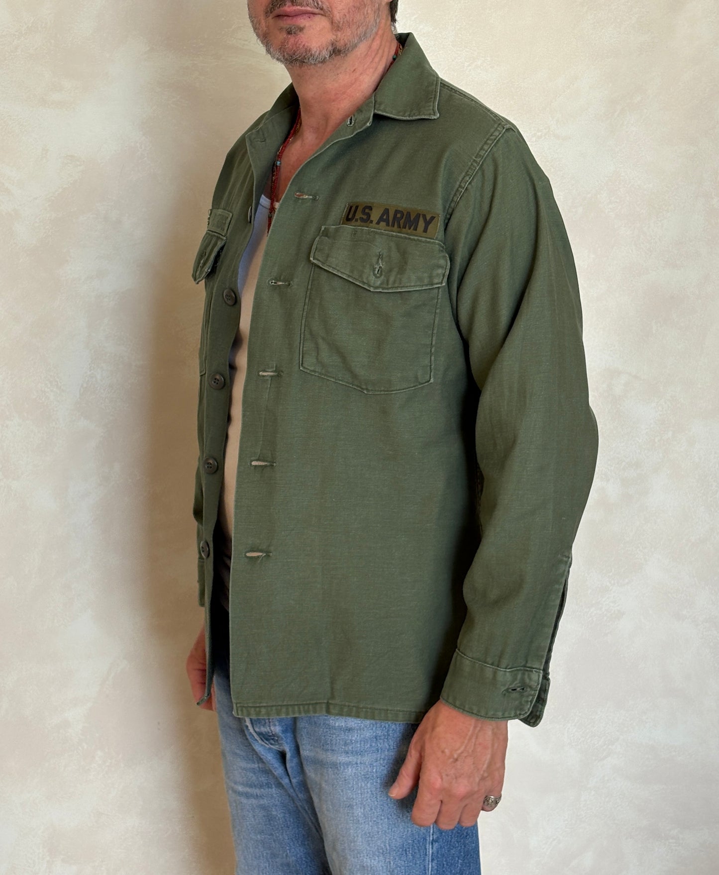 Med. Authentic 1970 Vietnam Era U.S. Army OG-107 Utility Shirt / Sateen Fatigue Shirt