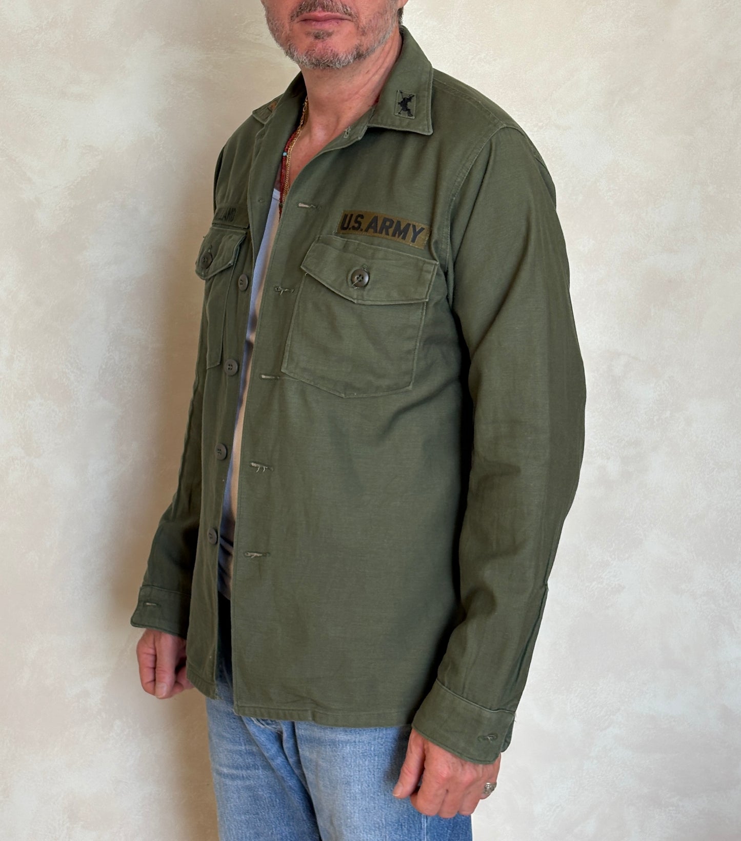 Med. Authentic 1970 Vietnam Era U.S. Army OG-107 Utility Shirt / Sateen Fatigue Shirt