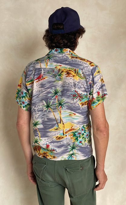 Size 14/16 youth . Vintage 90s Hawaiian shirt-AJ357 Studio