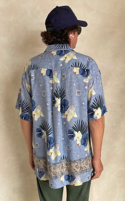 Size Large. Vintage 90s Hawaiian shirt-AJ357 Studio